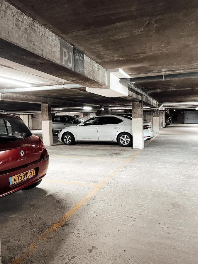 Le Cocon Blanc Metz - T2 - Parking Prive - Balcon - Nouvelle Ville, Gare Eksteriør bilde